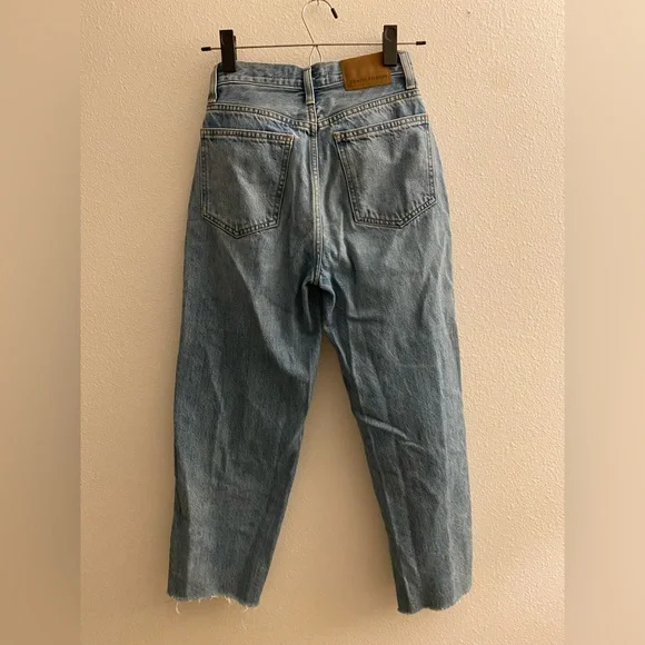 Aritzia Denim Forum Jeans - Picture 4 of 4